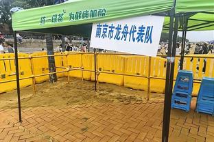 鲍勃本场对阵纽卡数据：1绝杀进球2次过人全部成功，评分8.0